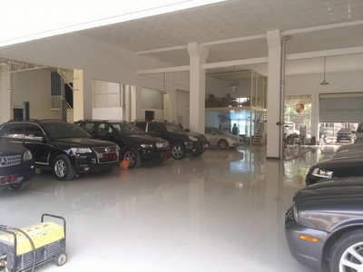 第一車網(wǎng)武漢奧奔馬舊機(jī)動(dòng)車經(jīng)紀(jì) 專業(yè)服務(wù)，誠(chéng)信為本，助力二手車交易無(wú)憂